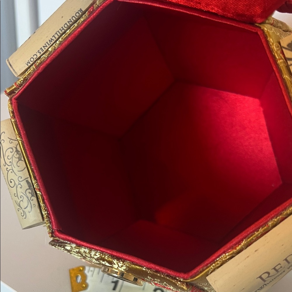 Fun Gold & Red Mini Handbag - Picture 4 of 6